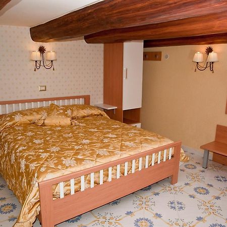 Olimpo Degli Dei Bed & Breakfast Napoli Exterior foto